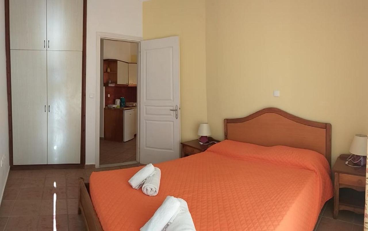 Nereides Apartments Agios Gordios  Exterior foto
