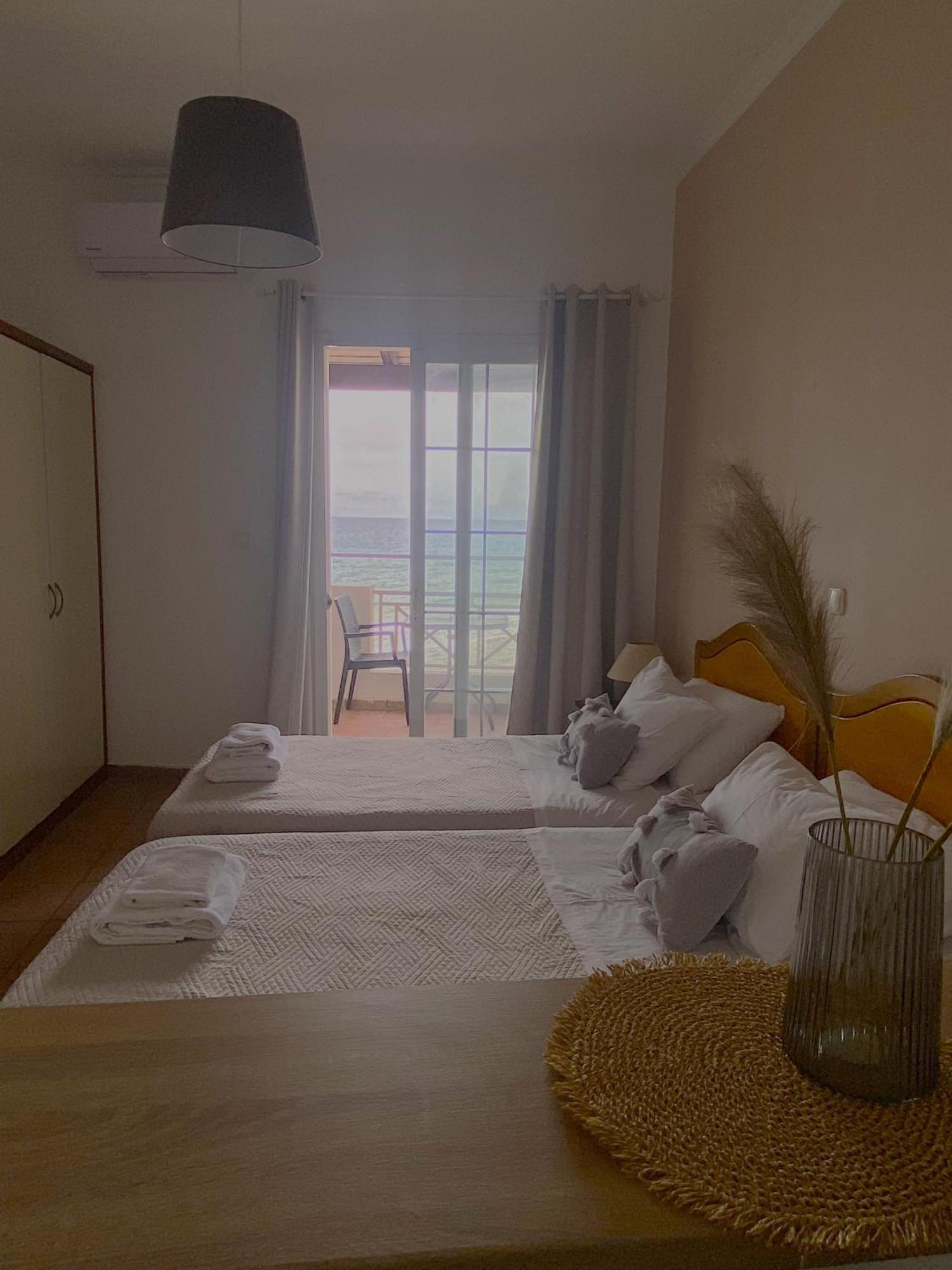 Nereides Apartments Agios Gordios  Exterior foto
