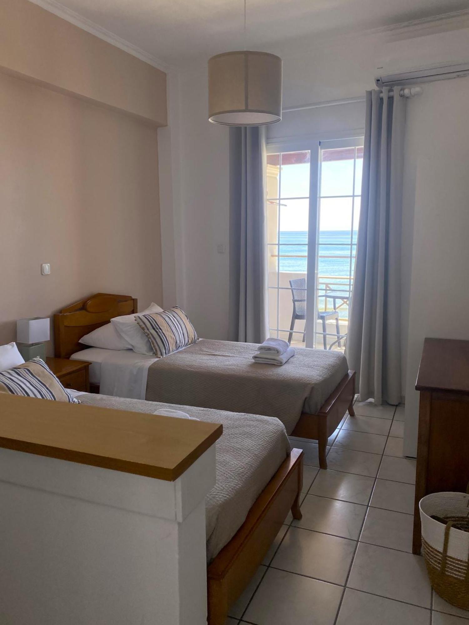 Nereides Apartments Agios Gordios  Exterior foto